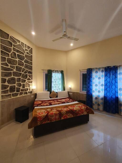 Kasauli Cascade A Cheerfull 4 Bedroom Challet 外观 照片