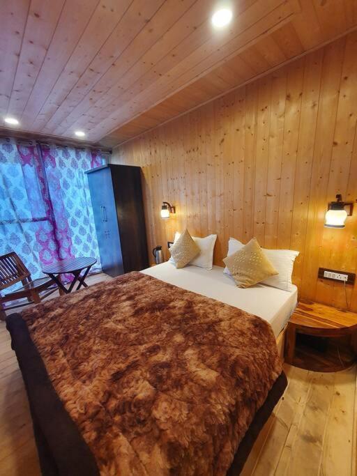 Kasauli Cascade A Cheerfull 4 Bedroom Challet 外观 照片