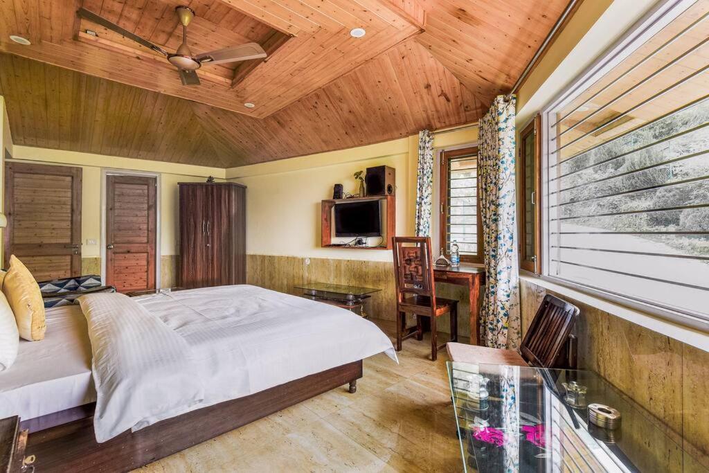Kasauli Cascade A Cheerfull 4 Bedroom Challet 外观 照片
