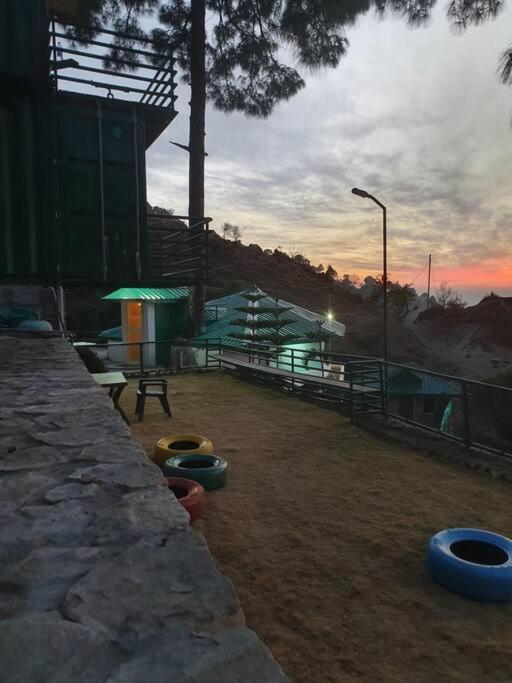 Kasauli Cascade A Cheerfull 4 Bedroom Challet 外观 照片
