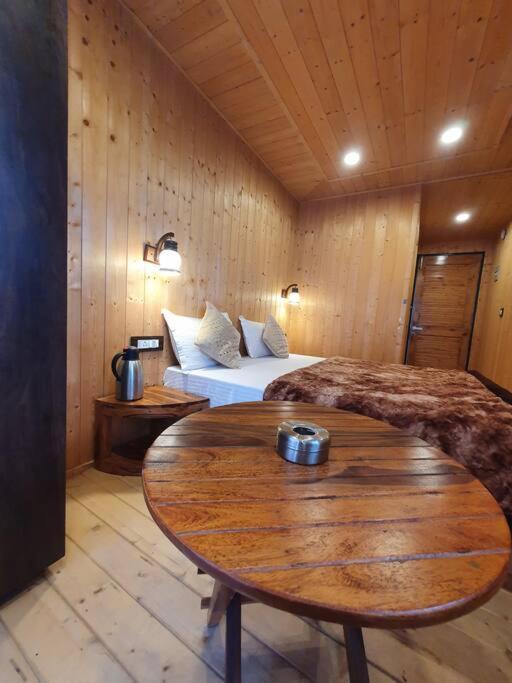Kasauli Cascade A Cheerfull 4 Bedroom Challet 外观 照片