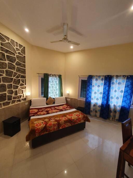 Kasauli Cascade A Cheerfull 4 Bedroom Challet 外观 照片