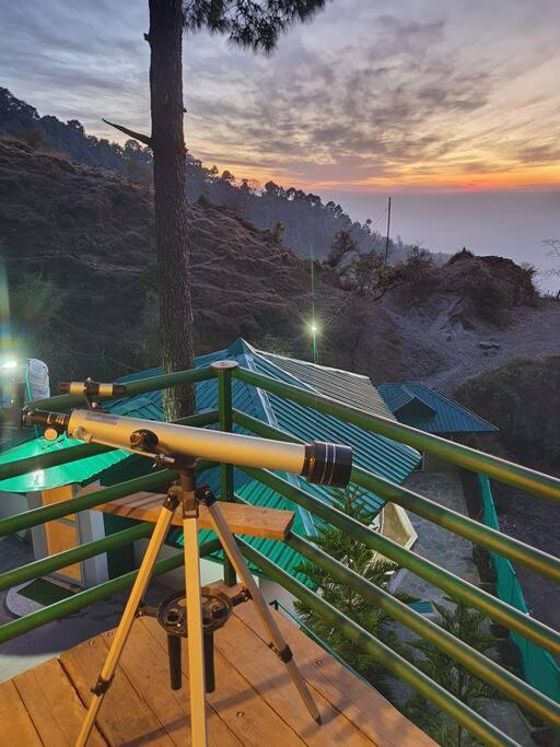 Kasauli Cascade A Cheerfull 4 Bedroom Challet 外观 照片