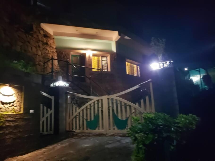 Kasauli Cascade A Cheerfull 4 Bedroom Challet 外观 照片