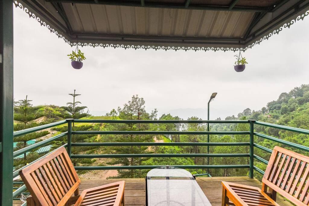 Kasauli Cascade A Cheerfull 4 Bedroom Challet 外观 照片