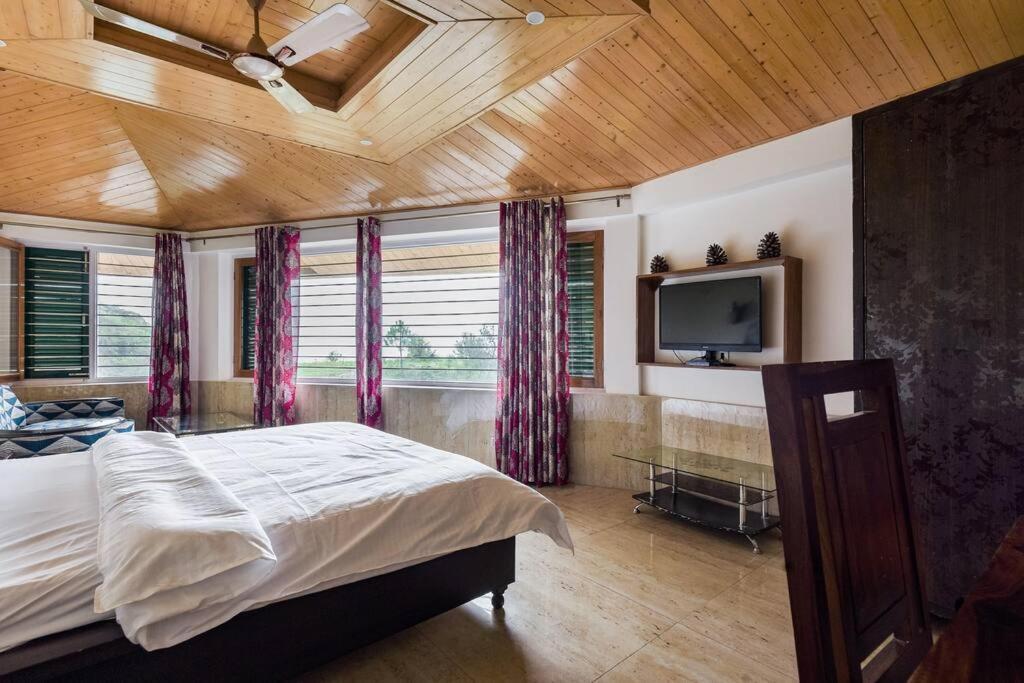 Kasauli Cascade A Cheerfull 4 Bedroom Challet 外观 照片