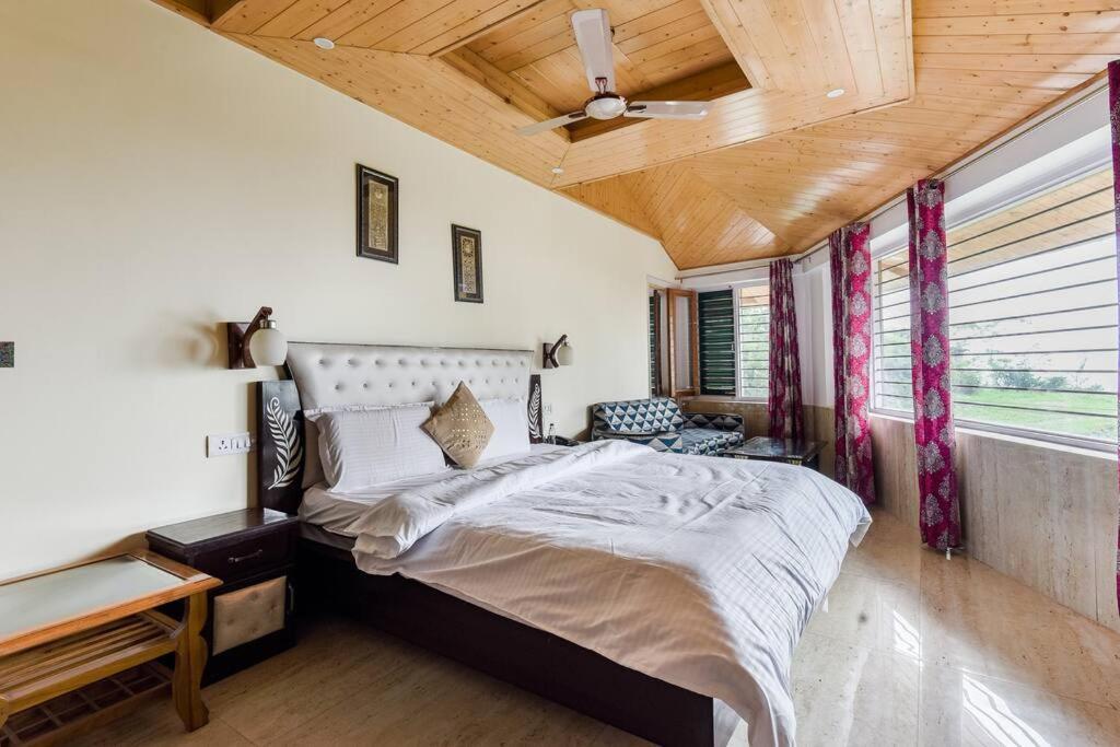Kasauli Cascade A Cheerfull 4 Bedroom Challet 外观 照片
